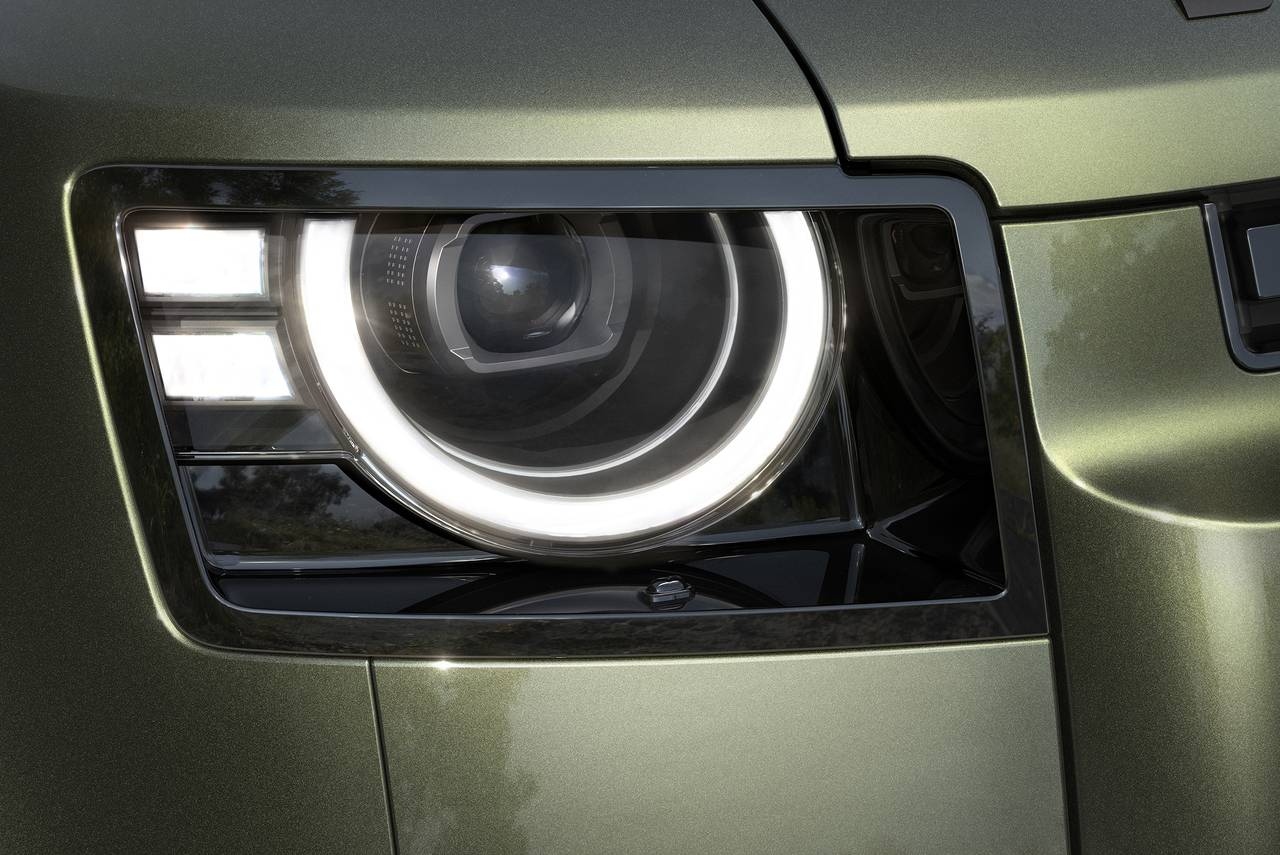 Land Rover Defender 2026 FIG (11)
