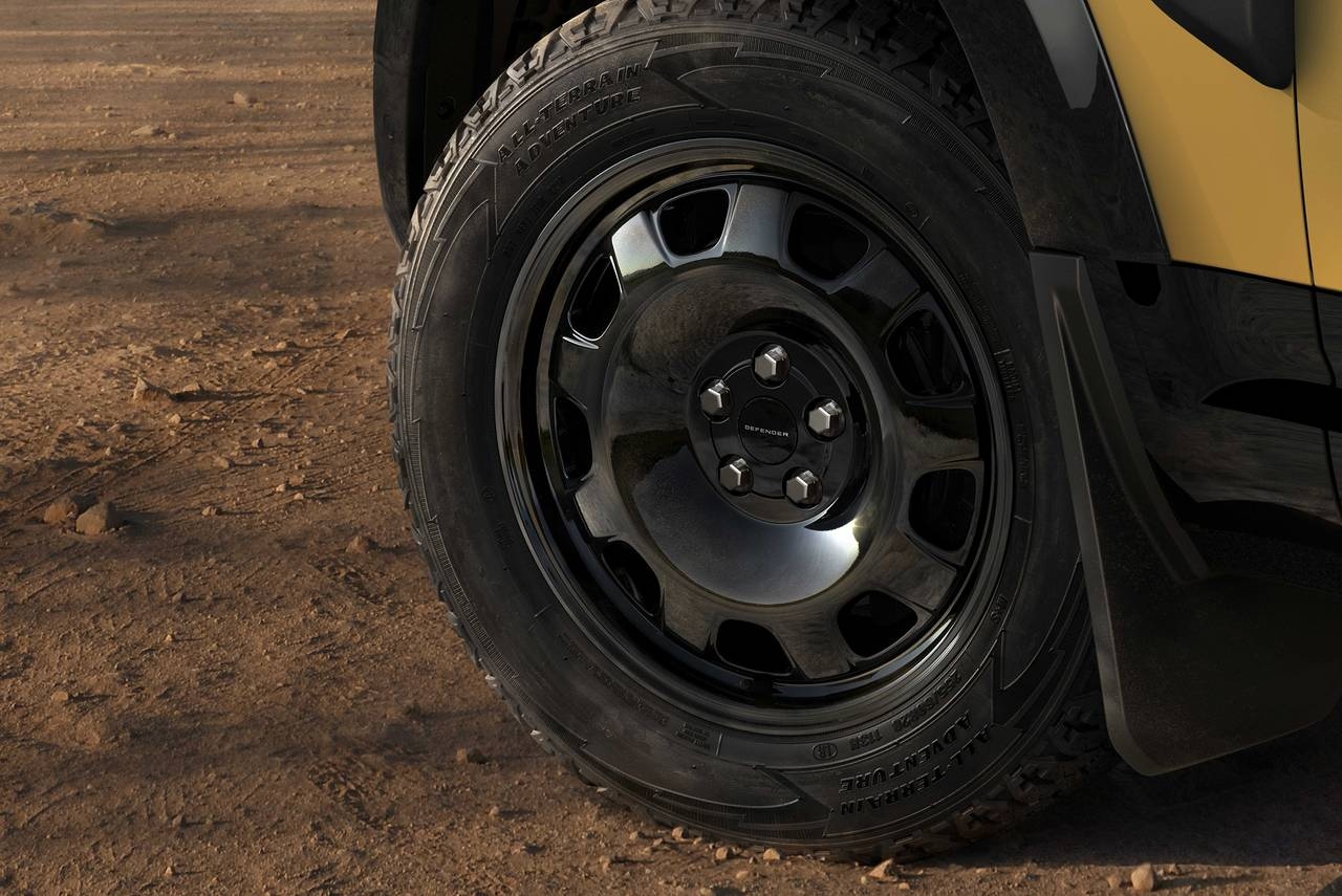 Land Rover Defender 2026 FIG (8)