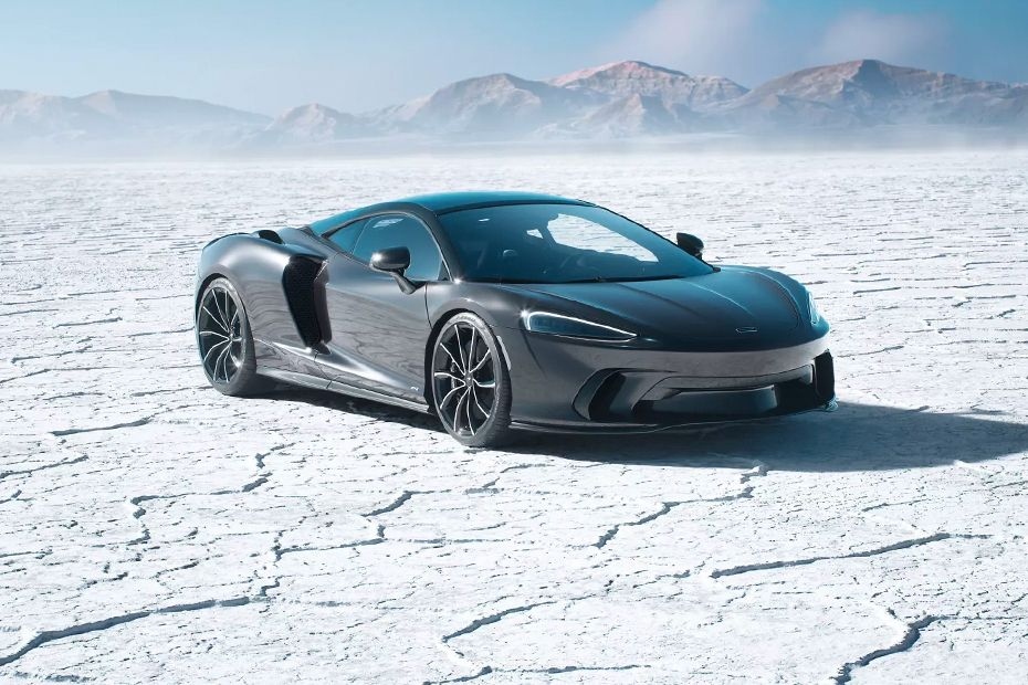 McLAREN GTS 2026 fig (1)