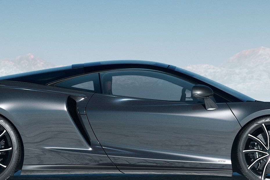 McLAREN GTS 2026 fig (5)
