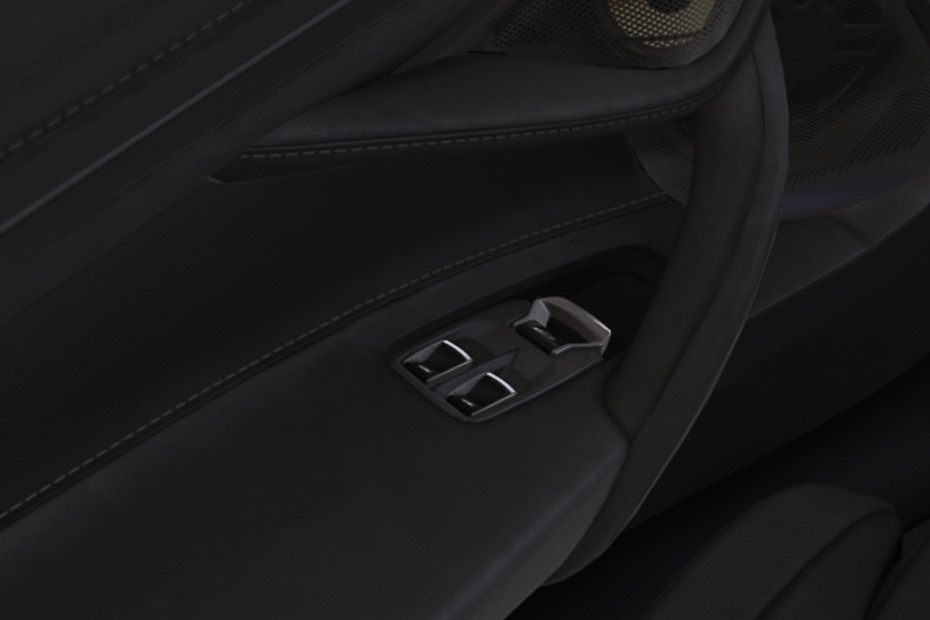 McLaren 750s 2026 fig (11)
