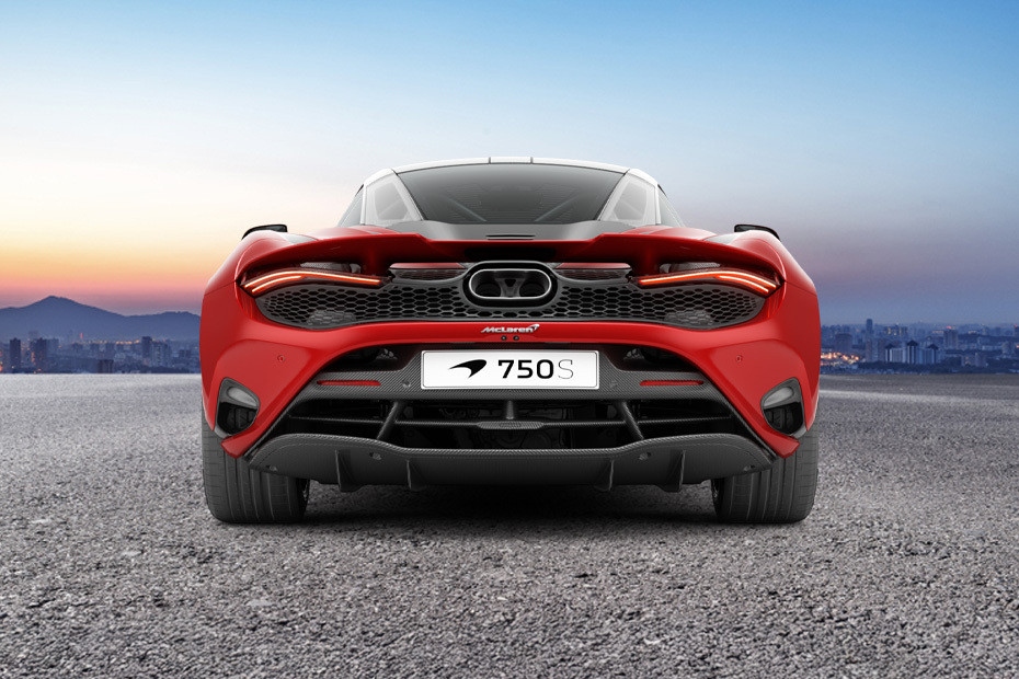 McLaren 750s 2026 fig (5)