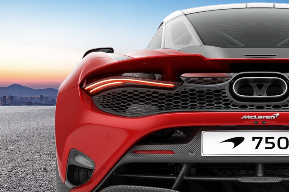McLaren 750s 2026 fig (7)