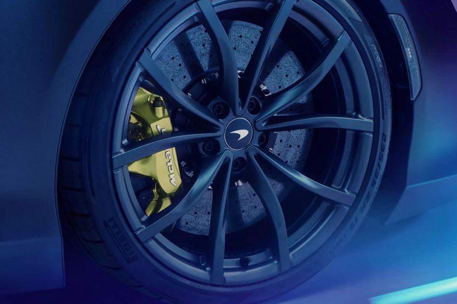 McLaren ARTURA 2026 fig (5)