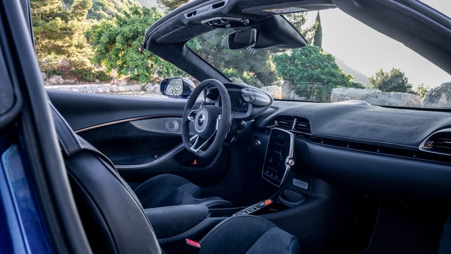 McLaren ARTURA SPIDER 2026 fig (16)