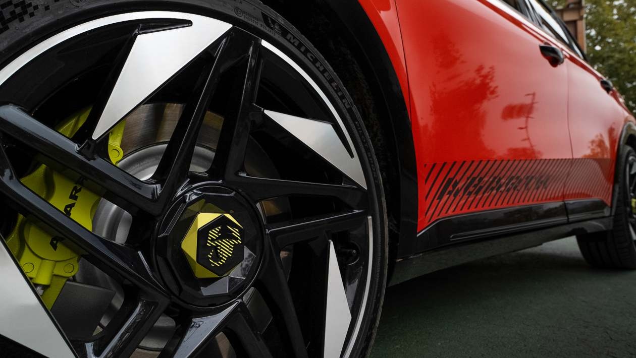 New Abarth 600e 2026 fig (1)