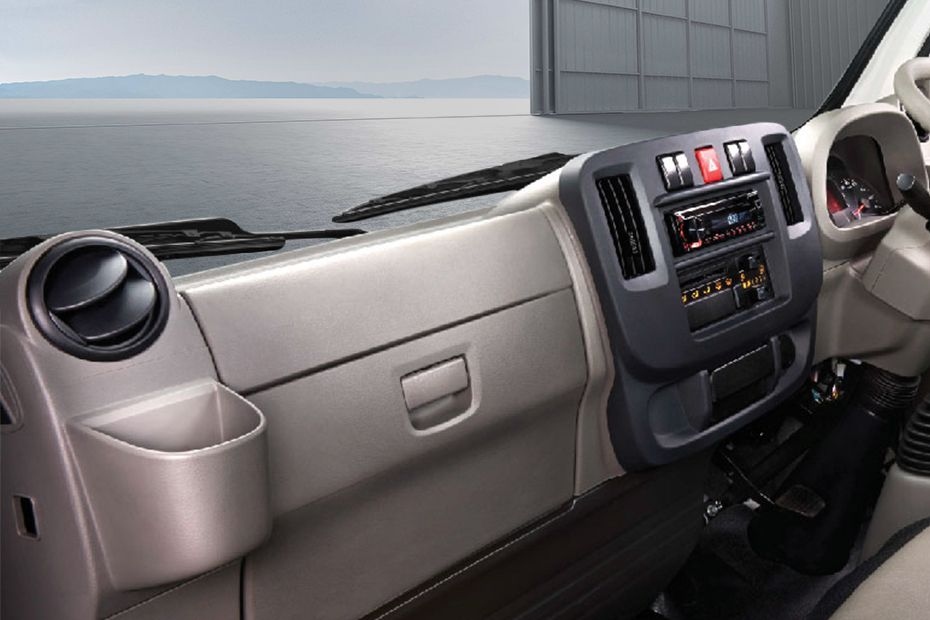 Isuzu TRAGA 2026 FIG (9)