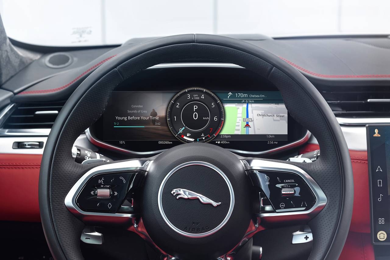 JAGUAR F-PACE 2026 FIG (16)