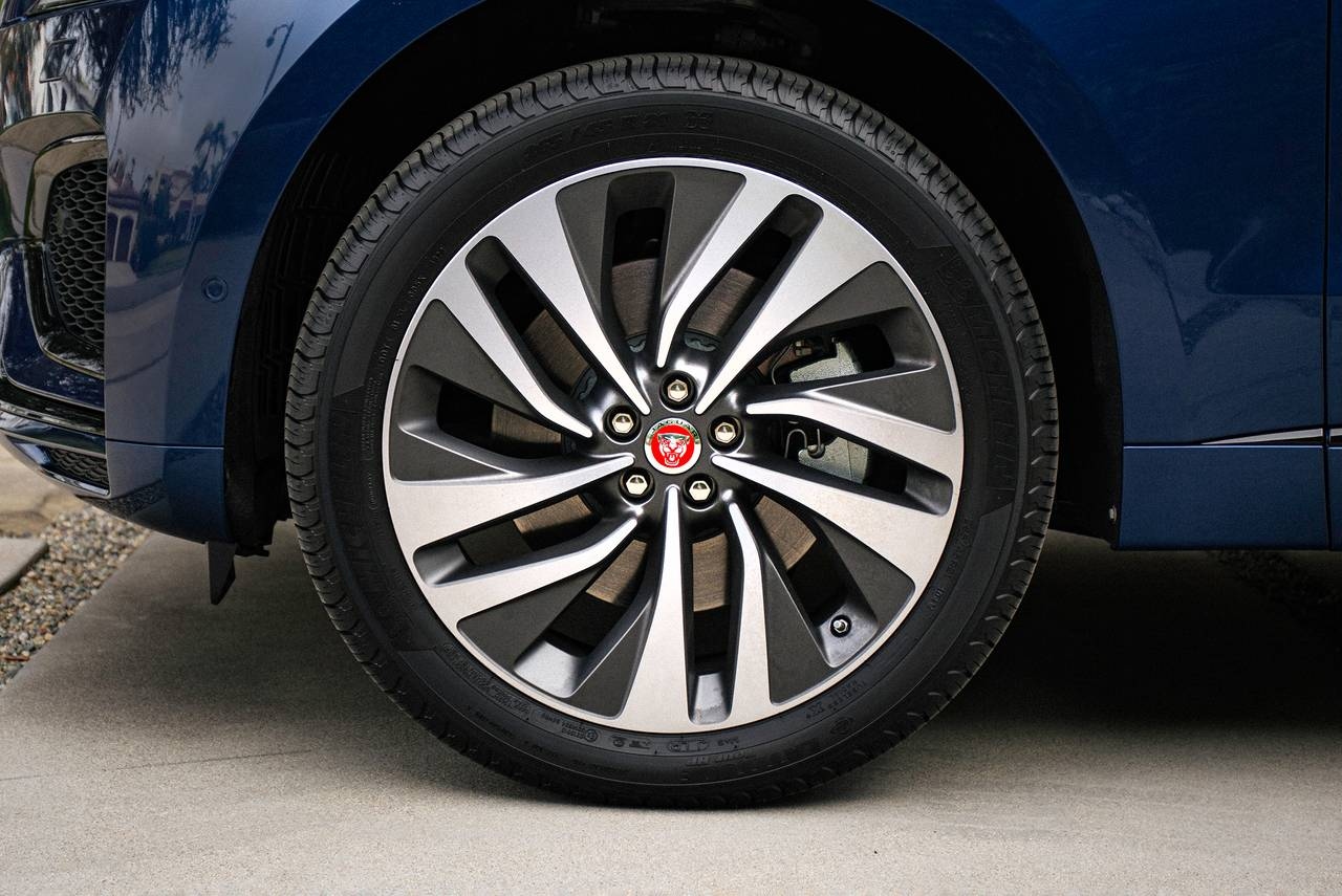 JAGUAR F-PACE 2026 FIG (7)