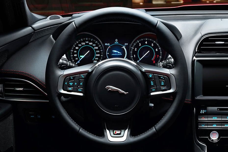 JAGUAR XE 2026 FIG (10)