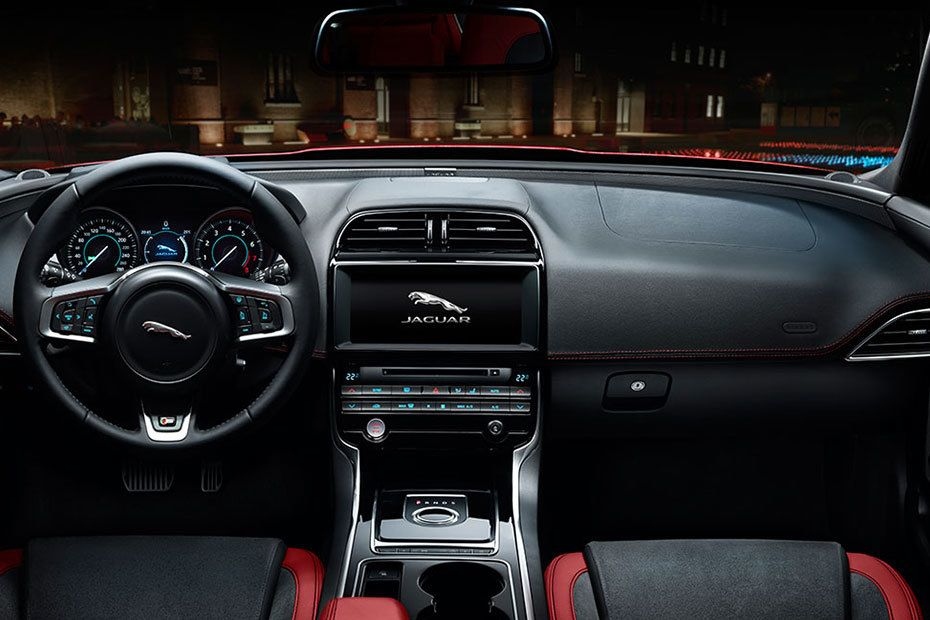 JAGUAR XE 2026 FIG (7)