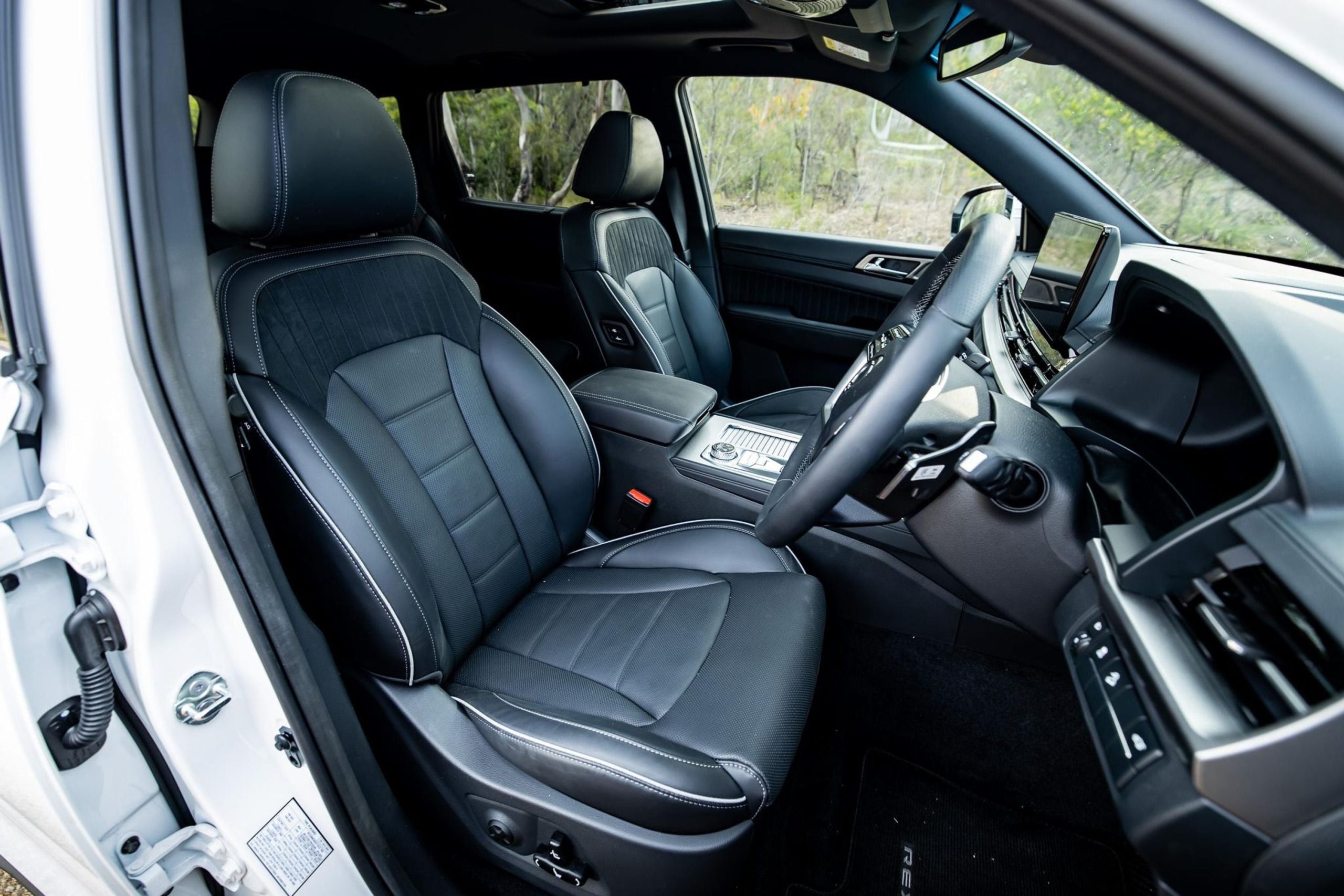 KG Mobility Rexton 2026 FIG (5)