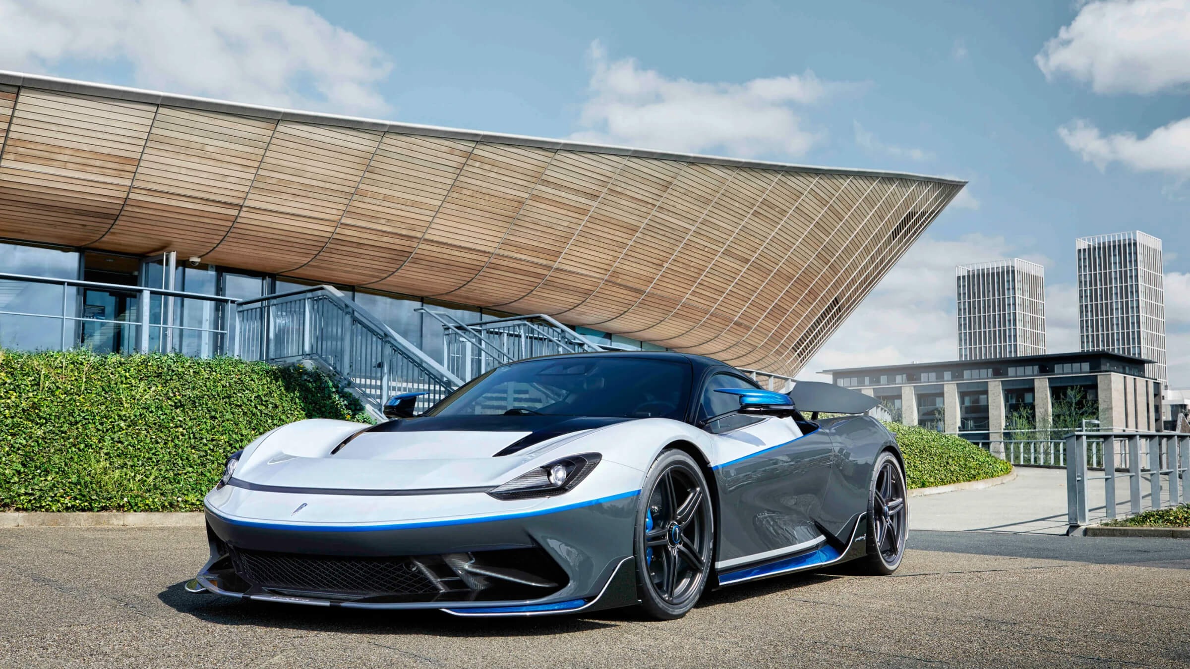 Pininfarina BATTISTA ANNIVERSARIO 2026 COLOURS