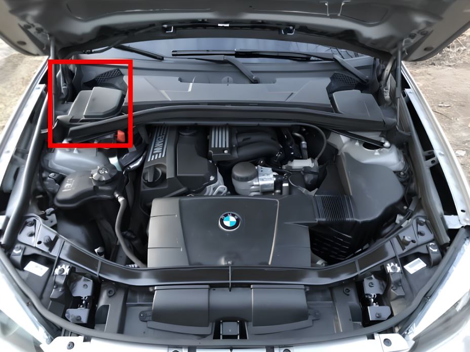 BMW X1 E84 engine compartment location