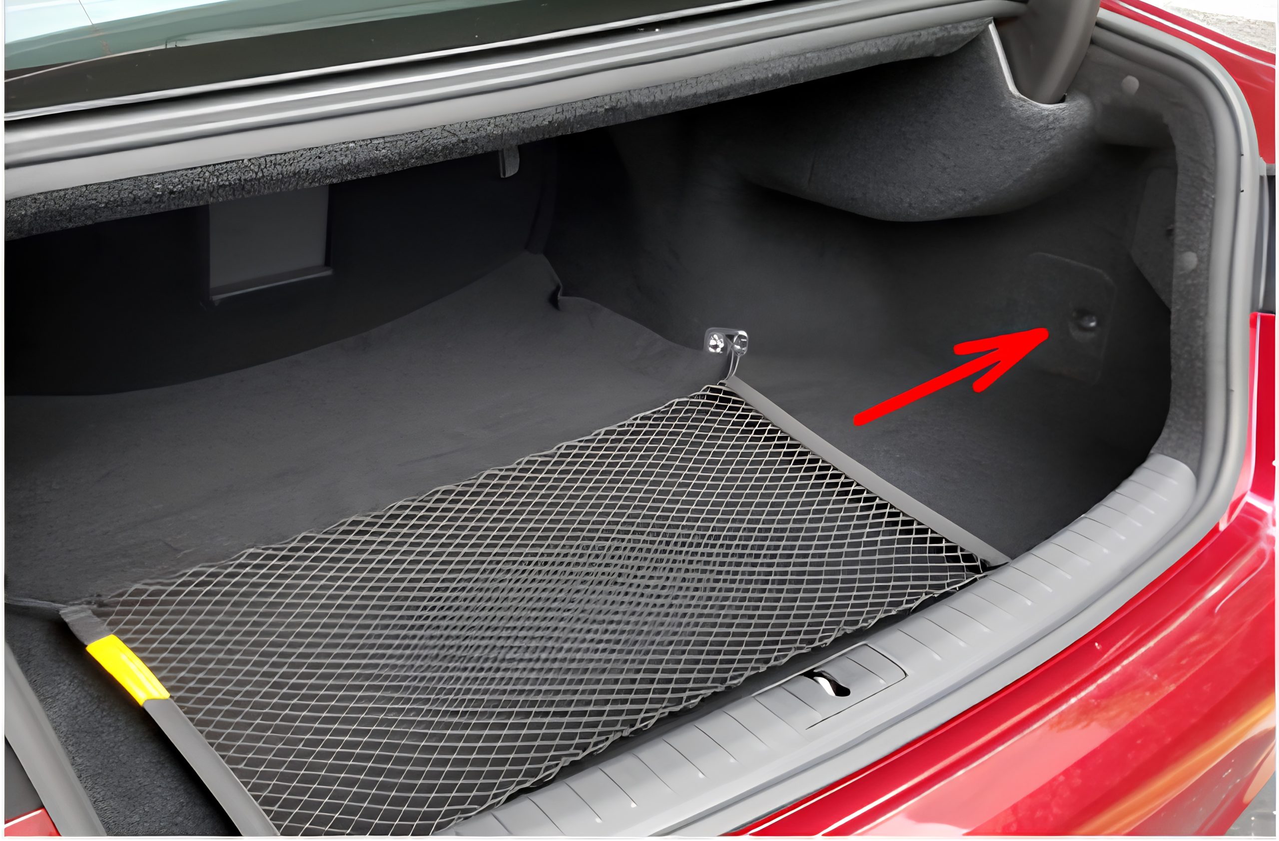 Genesis G80 (2017 - 2020) Luggage Compartment Fuse Box Location
