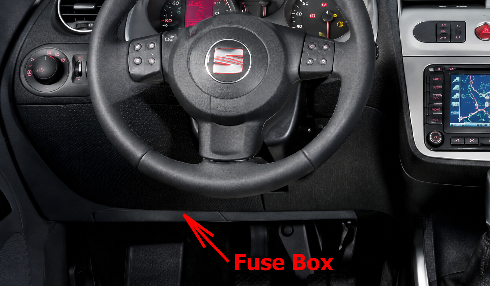 SEAT Toledo (2005 - 2008) Passenger Compartment Fuse Box Location Fig 1