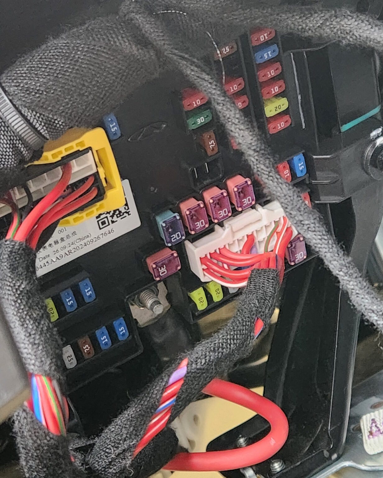 JAECOO J7 (2023 - 2026) passenger compartment location-3